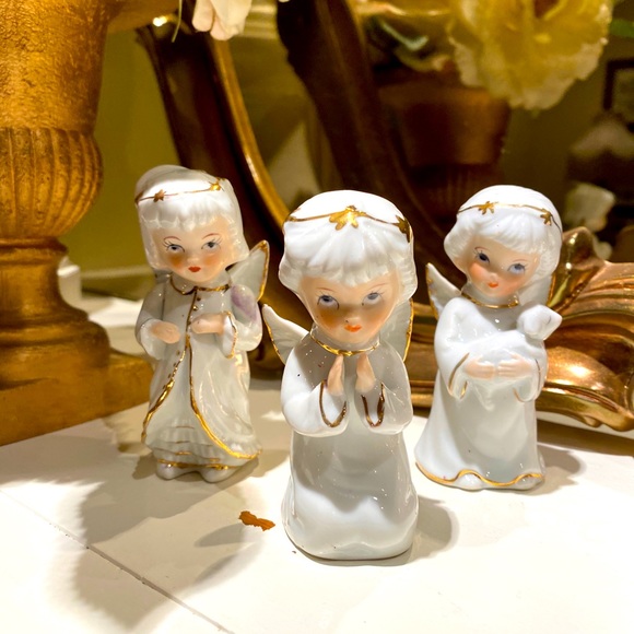 Vintage 1960s Christmas Angel Figurines - Picture 1 of 6